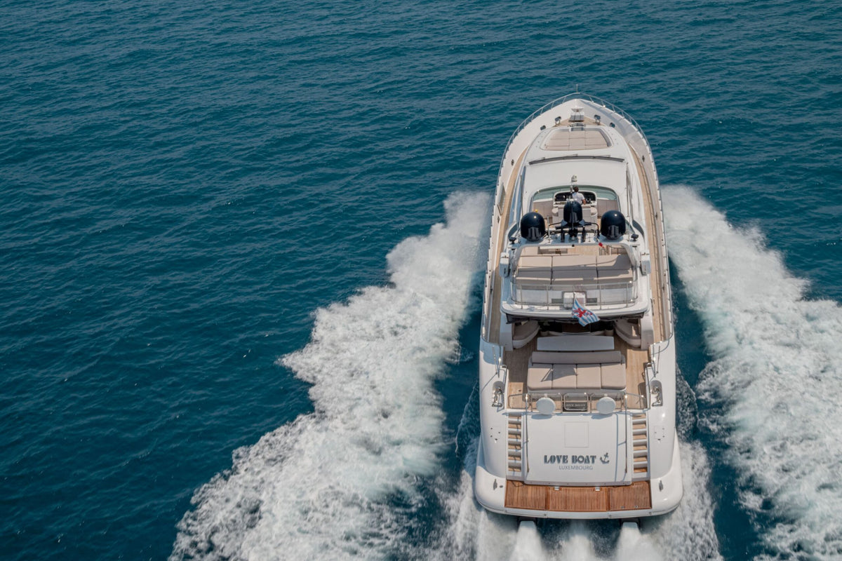 LOVE BOAT