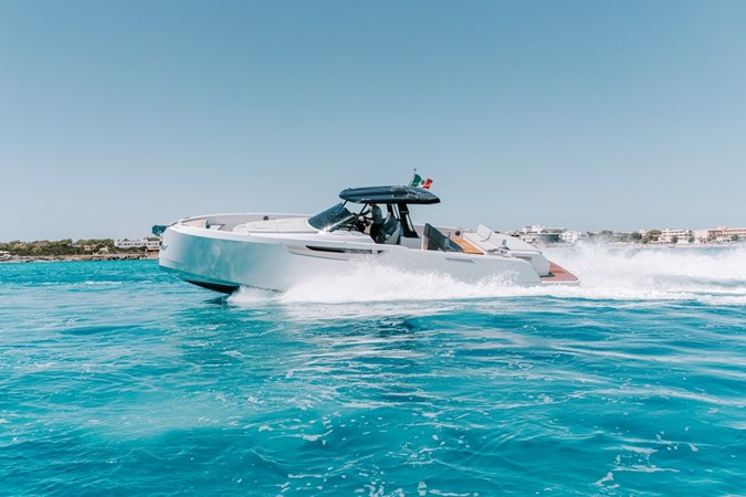 CAYMAN 400 WA main photo