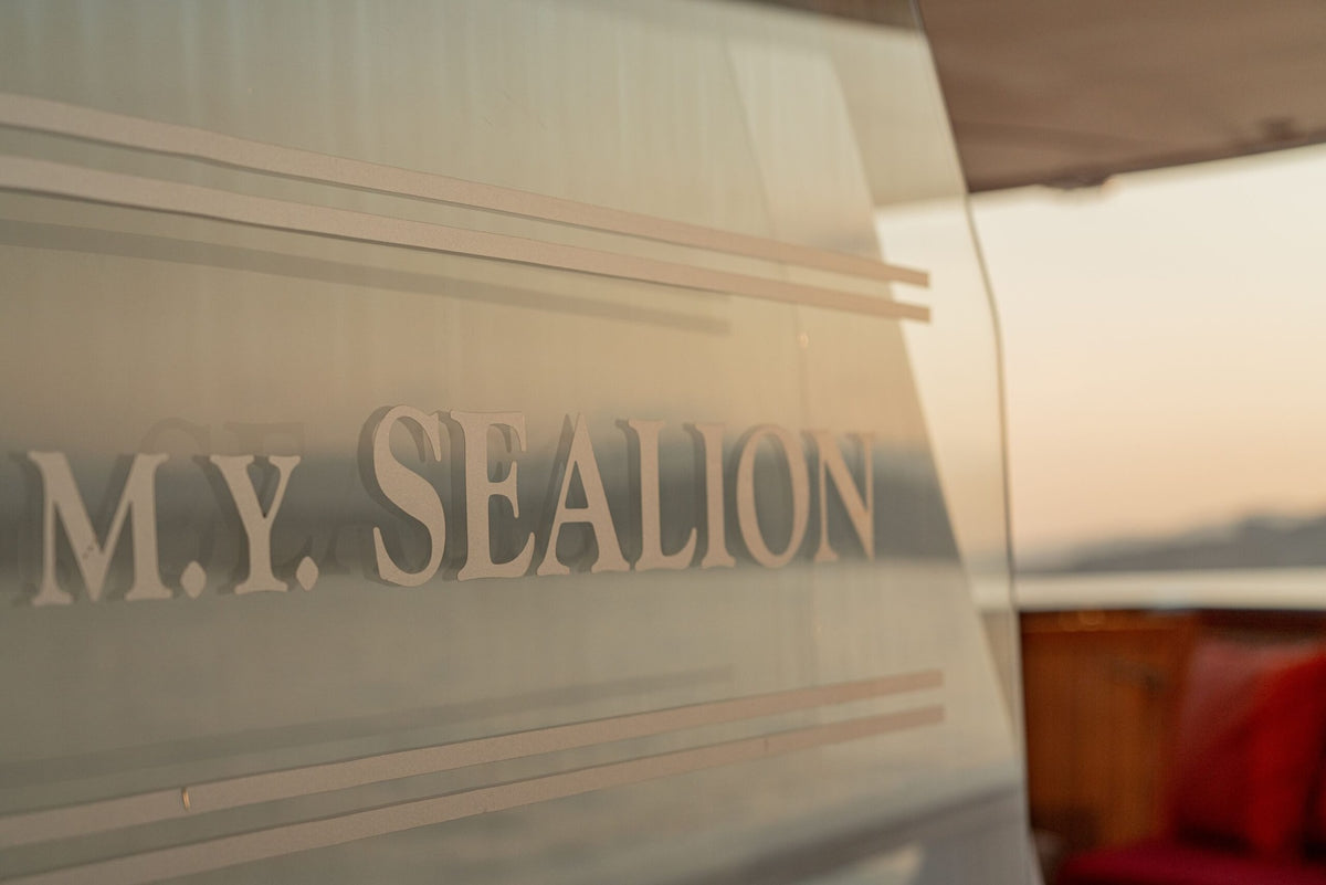 SEA LION