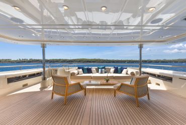 1 Aft Deck seating area O LION-48